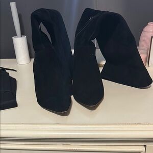 Elegant Black Women's Boots
